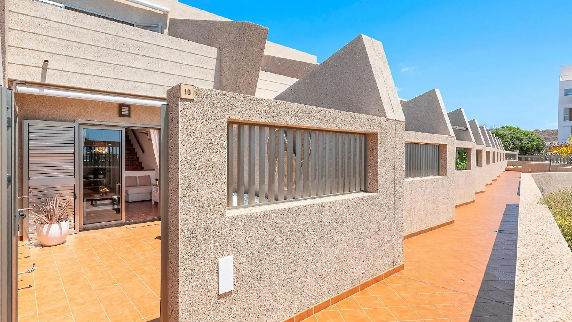 Medano4You Brunellos Beach House El Medano  Spain